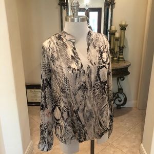 Olivia Graye Gray And Black Long Sleeve Blouse.  Size L